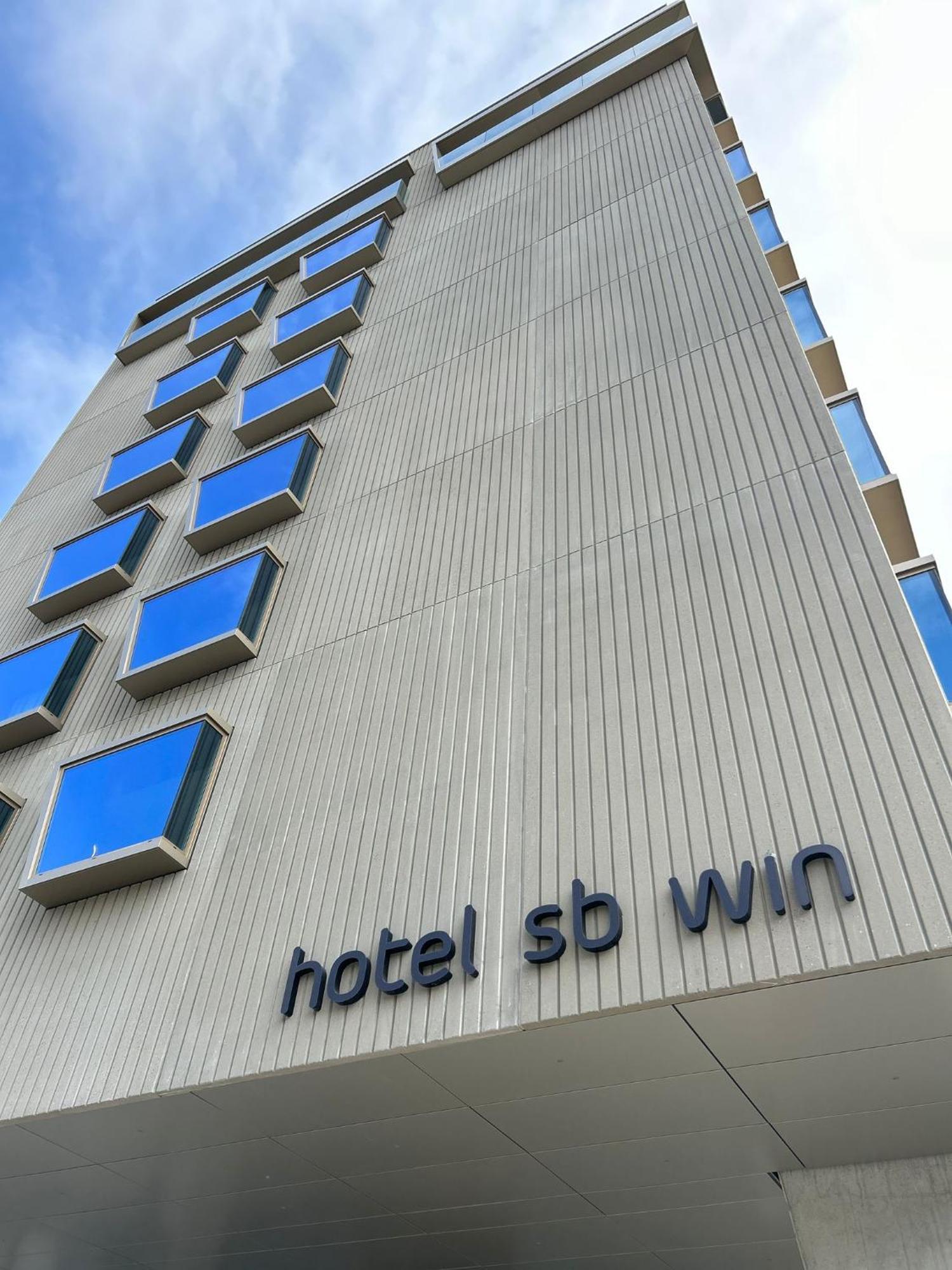 Hotel Sb Win 4 Sup Sant Feliu de Llobregat Dış mekan fotoğraf