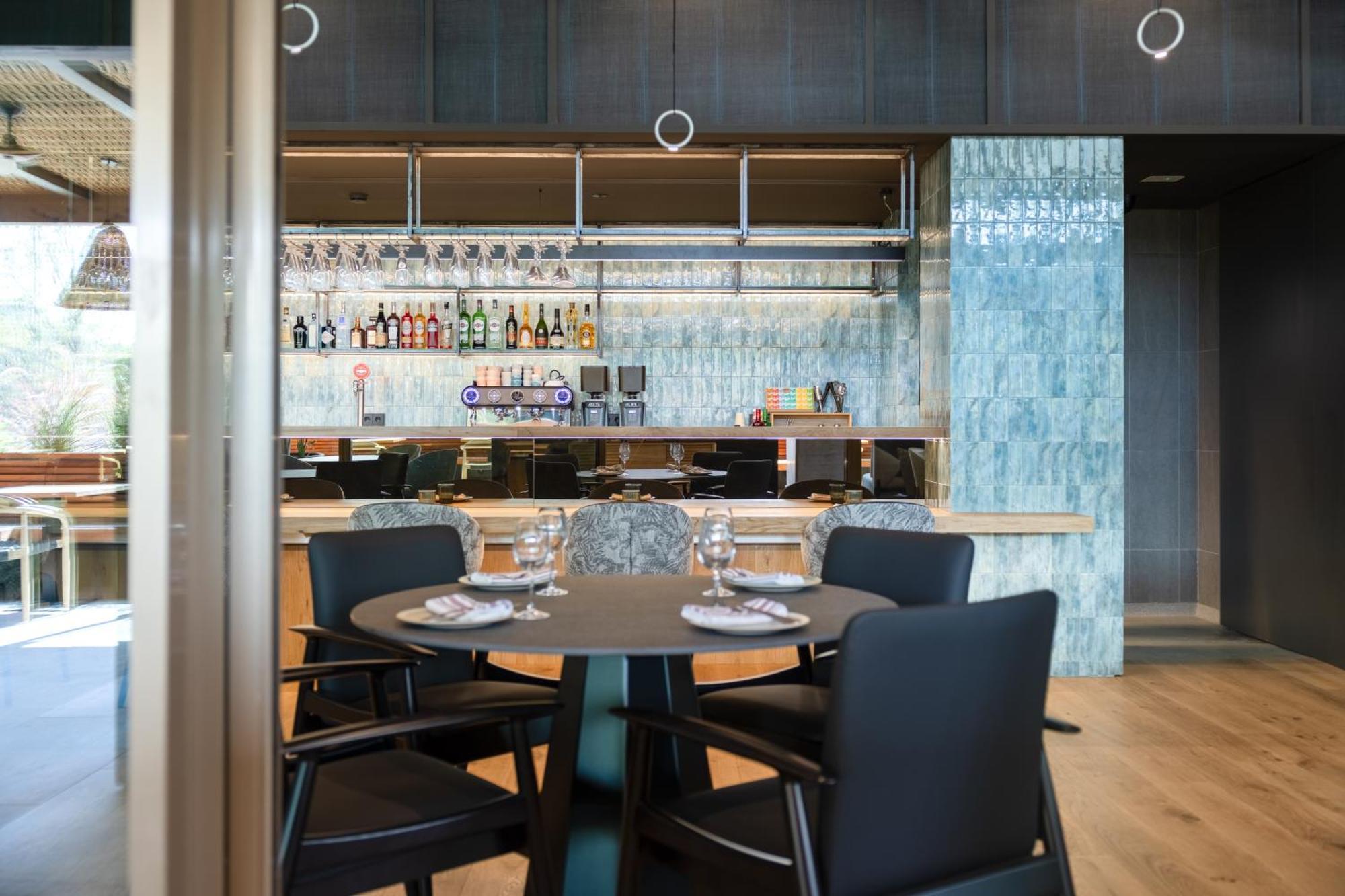 Hotel Sb Win 4 Sup Sant Feliu de Llobregat Dış mekan fotoğraf
